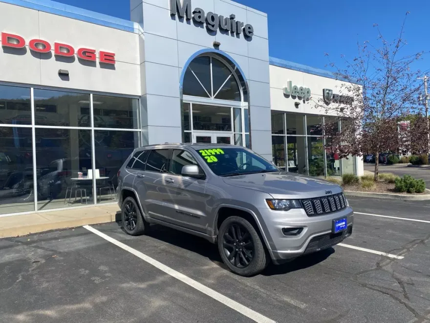 2020 Jeep Grand Cherokee Altitude photo 1