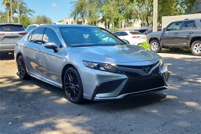 2022 Toyota Camry XSE photo 1