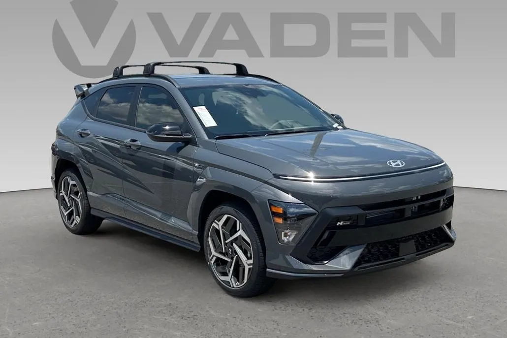 2025 Hyundai Kona SEL photo 1