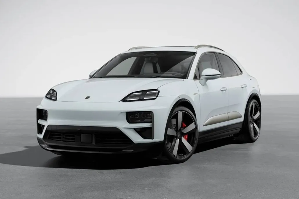 2025 Porsche Macan Turbo Electric photo 1