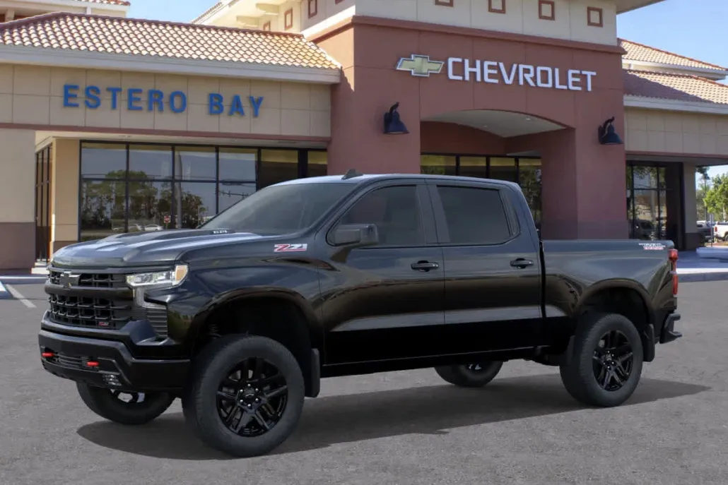 2026 Chevrolet Silverado Trail Boss LT photo 1