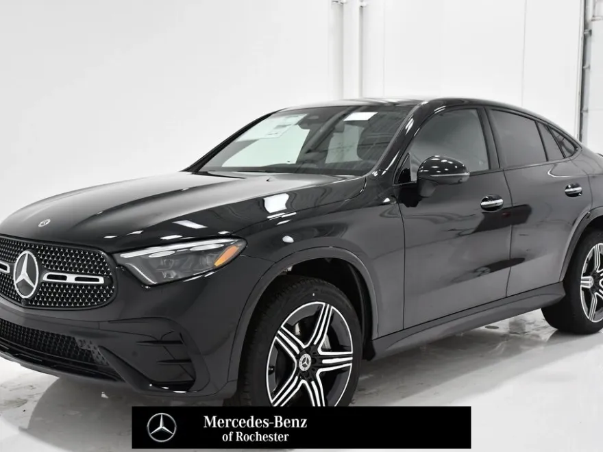2025 Mercedes Benz GLC 300 4MATIC photo 1