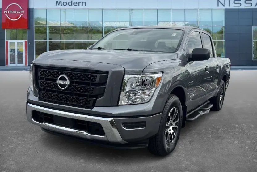 2024 Nissan Titan SV photo 1