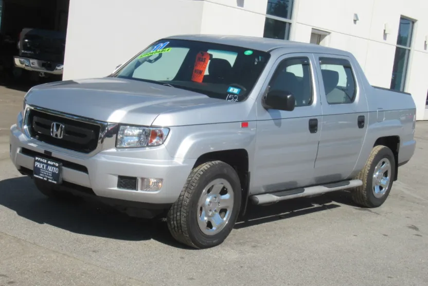 2011 Honda Ridgeline RT photo 1