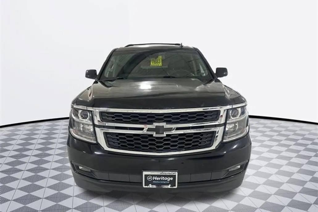 2017 Chevrolet Tahoe LT photo 1