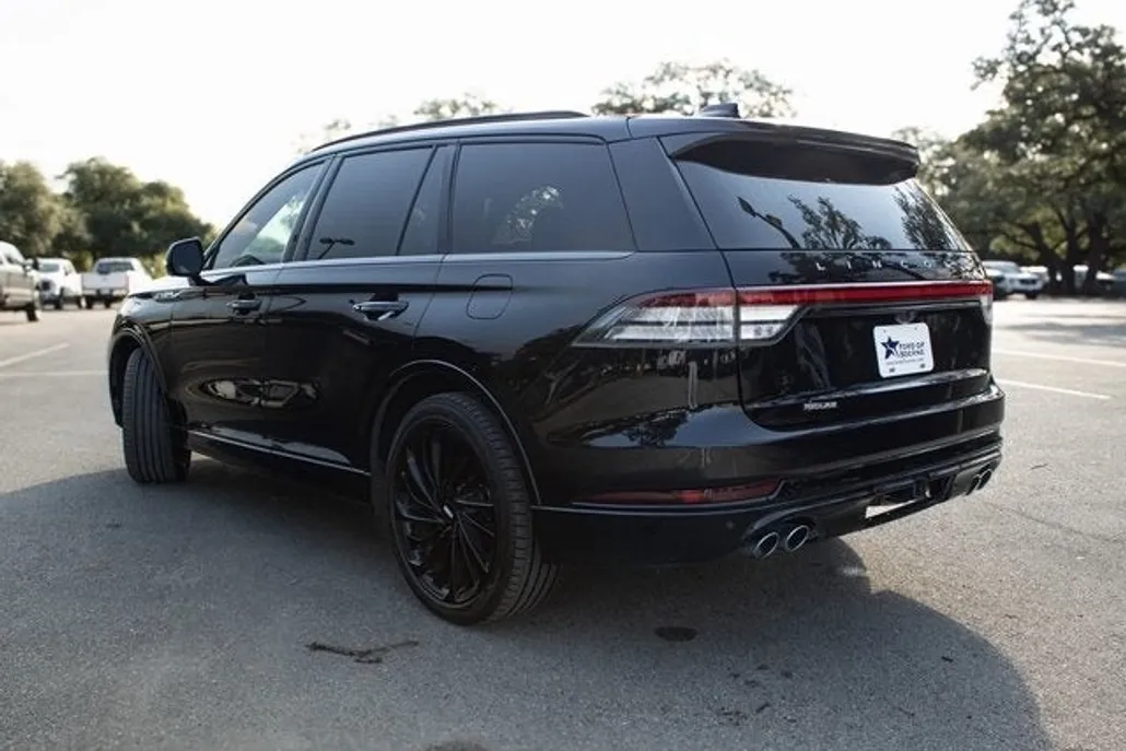 2025 Lincoln Aviator Reserve photo 1