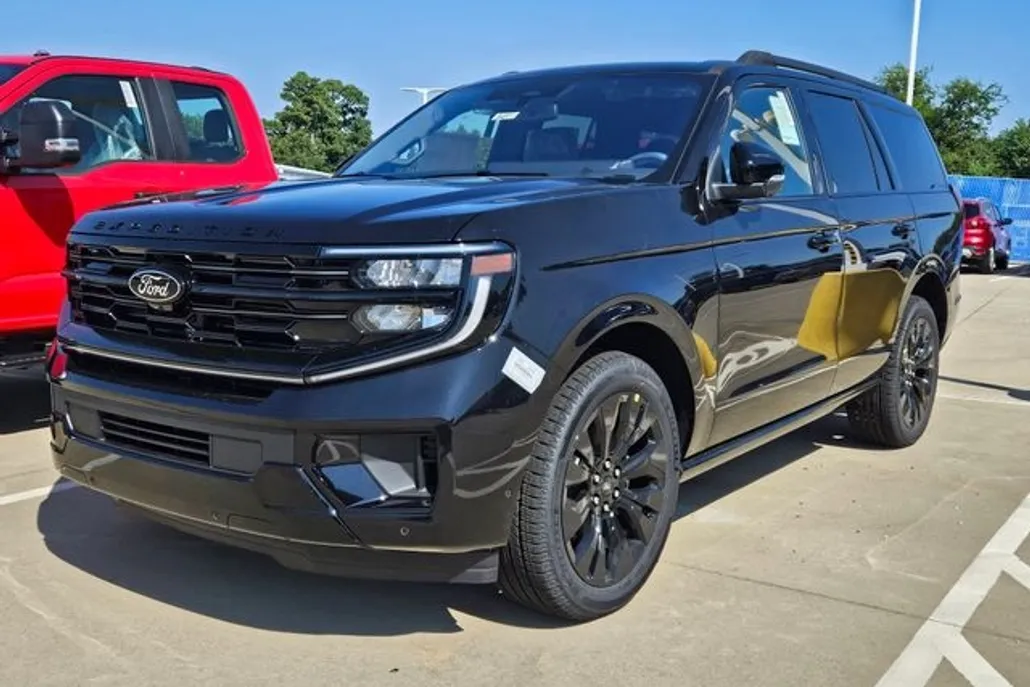 2025 Ford Expedition Platinum photo 1