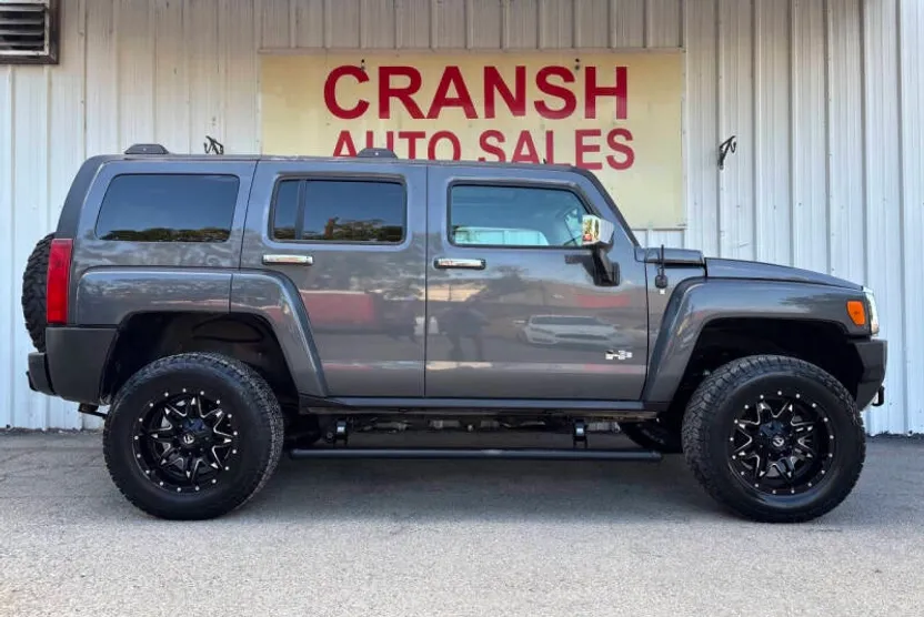 2008 Hummer H3 Alpha photo 1