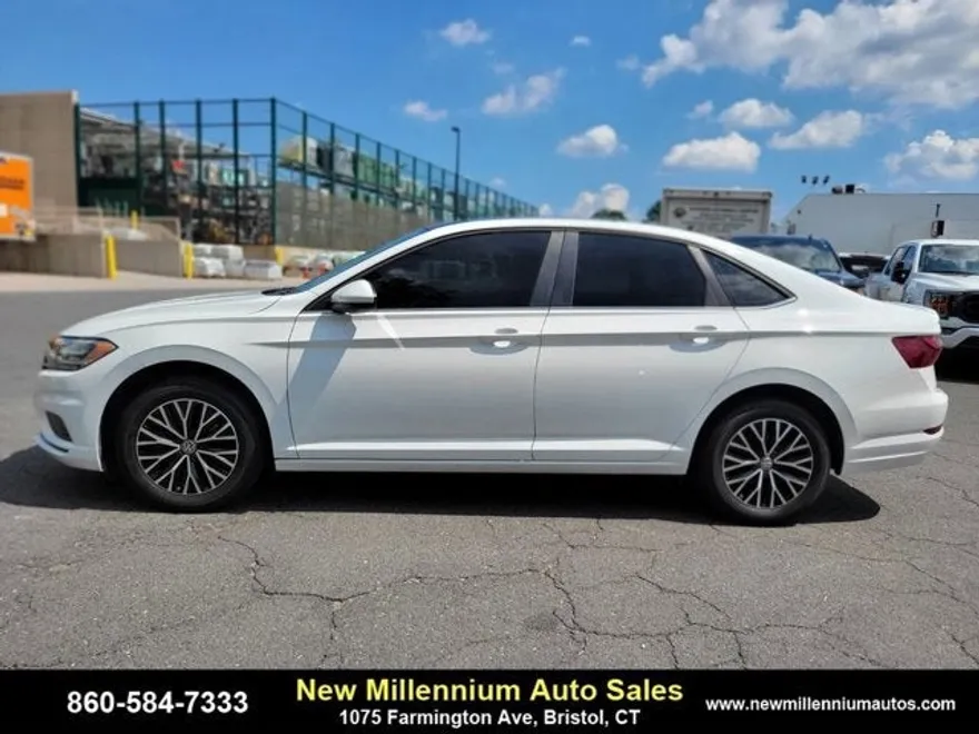 2020 Volkswagen Jetta SE photo 1
