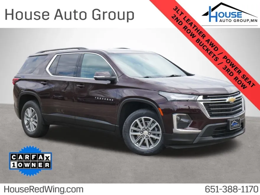 2022 Chevrolet Traverse Leather photo 1