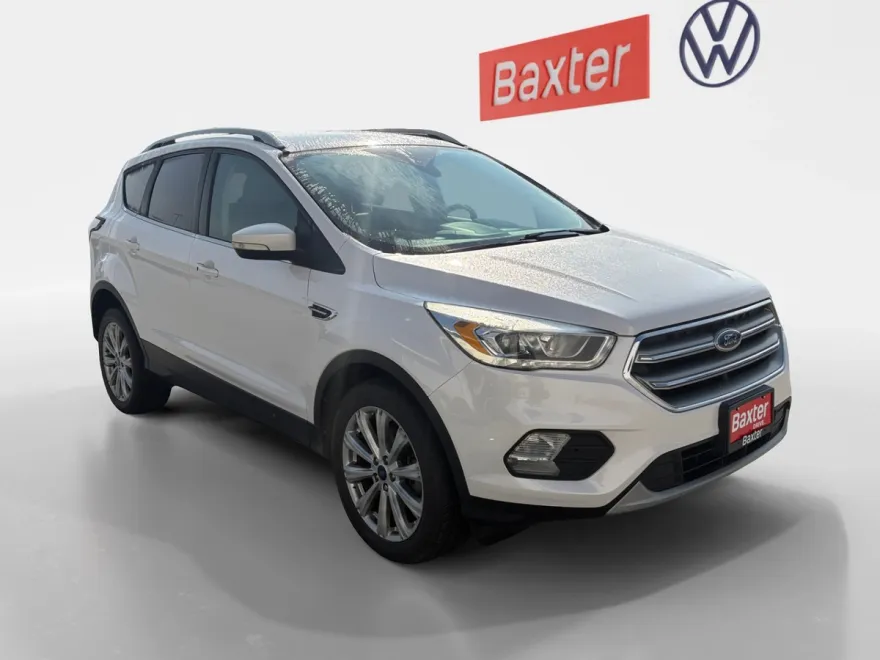 2017 Ford Escape Titanium photo 1