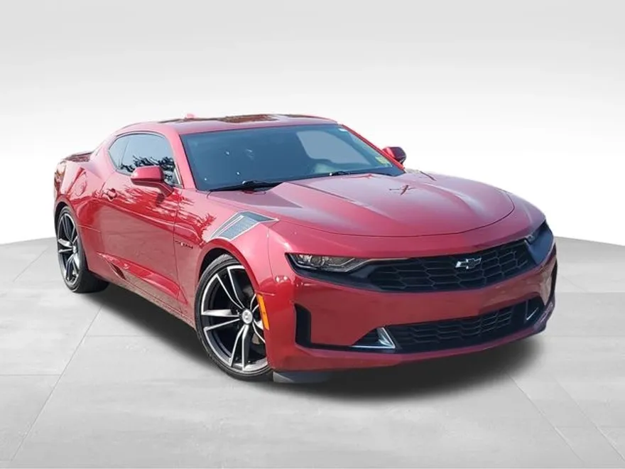 2021 Chevrolet Camaro 1LT photo 1