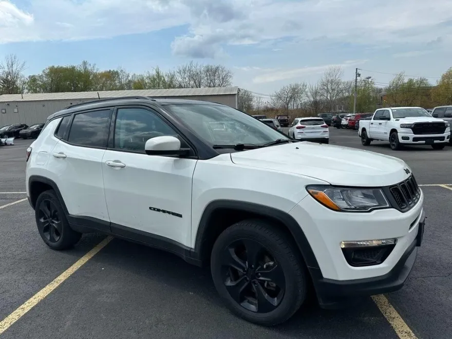 2021 Jeep Compass Altitude photo 1