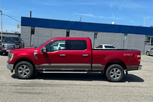 2022 Ford F-150 Lariat photo 2