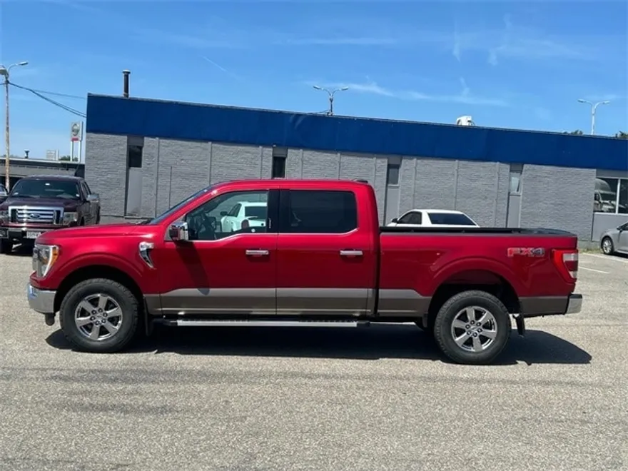 2022 Ford F-150 Lariat photo 2