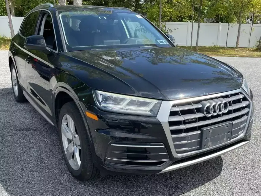 2018 Audi Q5 2.0T Premium Plus photo 1