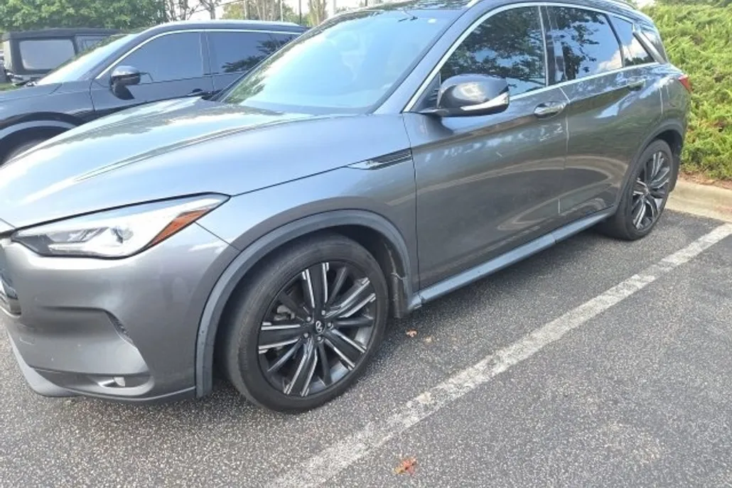 2021 Infiniti QX50 Luxe photo 1