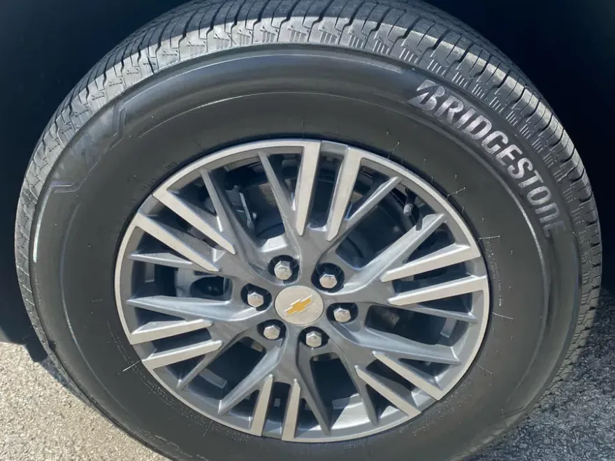 2026 Chevrolet Traverse photo 1