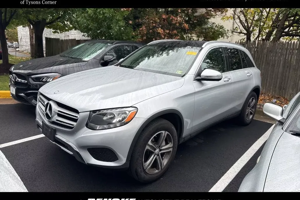 2017 Mercedes Benz GLC 300 photo 1