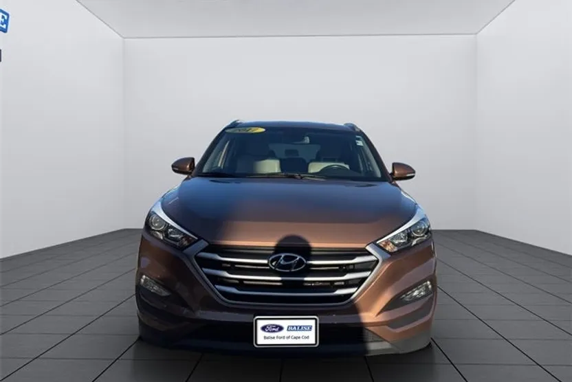 2017 Hyundai Tucson SE Plus photo 1
