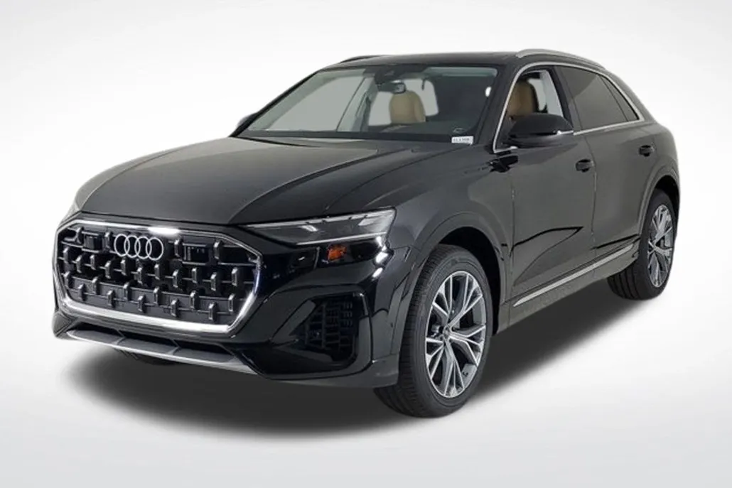 2025 Audi Q8 55 Premium Plus photo 1