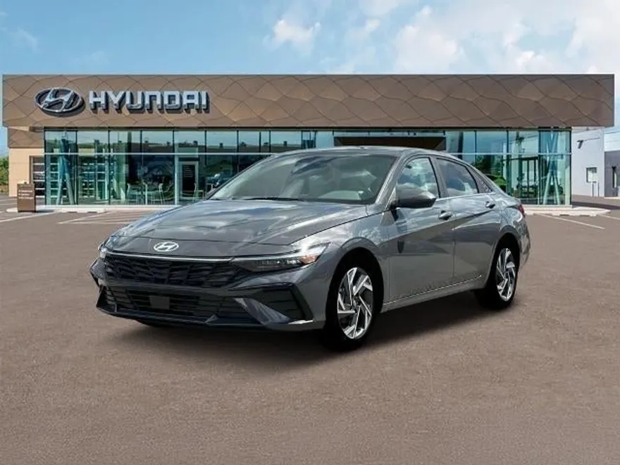 2025 Hyundai Elantra SEL Convenience photo 1