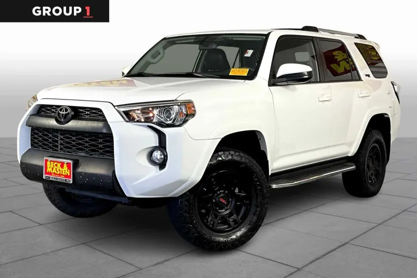 2018 Toyota 4Runner TRD photo 1