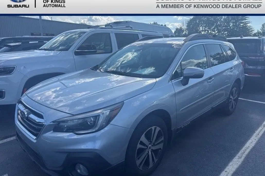 2018 Subaru Outback 2.5i Limited photo 1