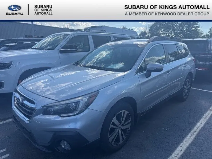 2018 Subaru Outback 2.5i Limited photo 1