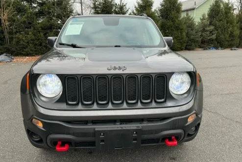 2016 Jeep Renegade Trailhawk photo 3