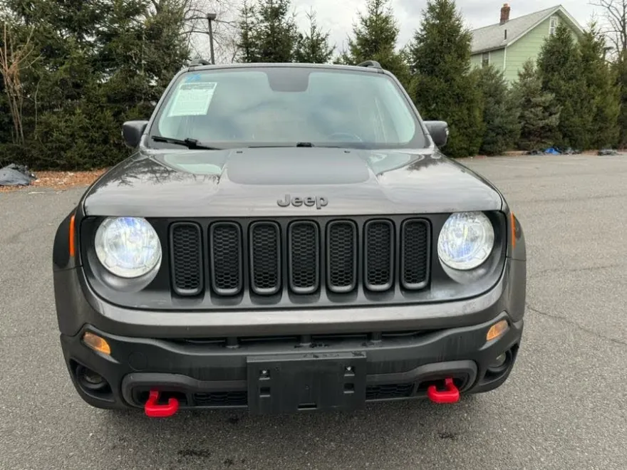 2016 Jeep Renegade Trailhawk photo 3