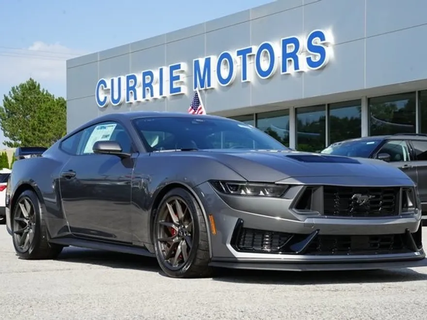 2025 Ford Mustang Dark Horse photo 1