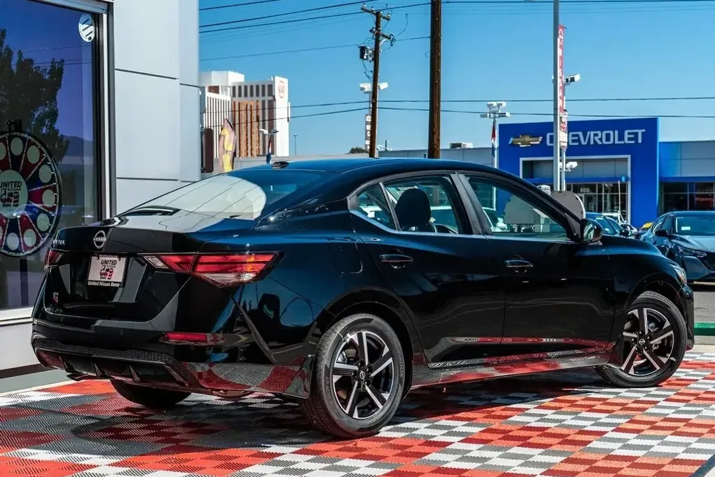 2025 Nissan Sentra SV photo 1