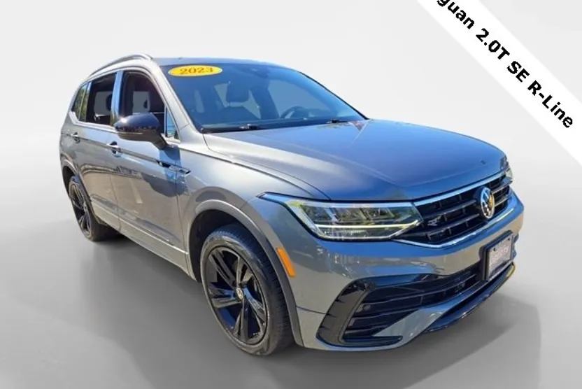 2023 Volkswagen Tiguan SE R-Line Black photo 1