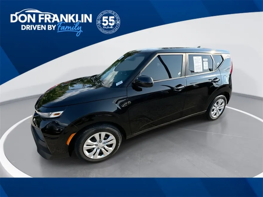 2022 Kia Soul LX photo 1