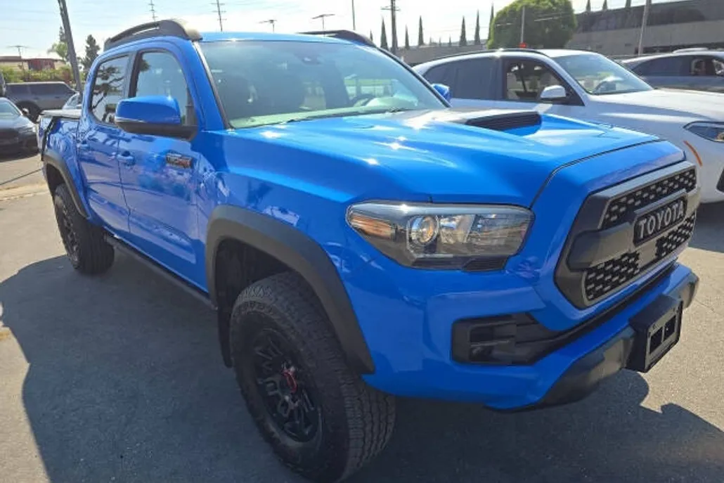 2019 Toyota Tacoma TRD Pro photo 1