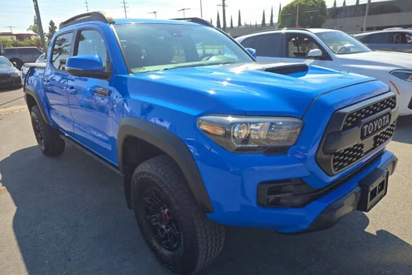 2019 Toyota Tacoma TRD Pro photo 1