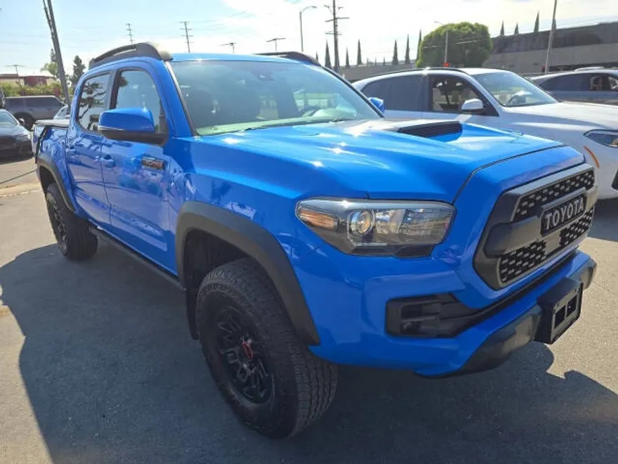 2019 Toyota Tacoma TRD Pro photo 1