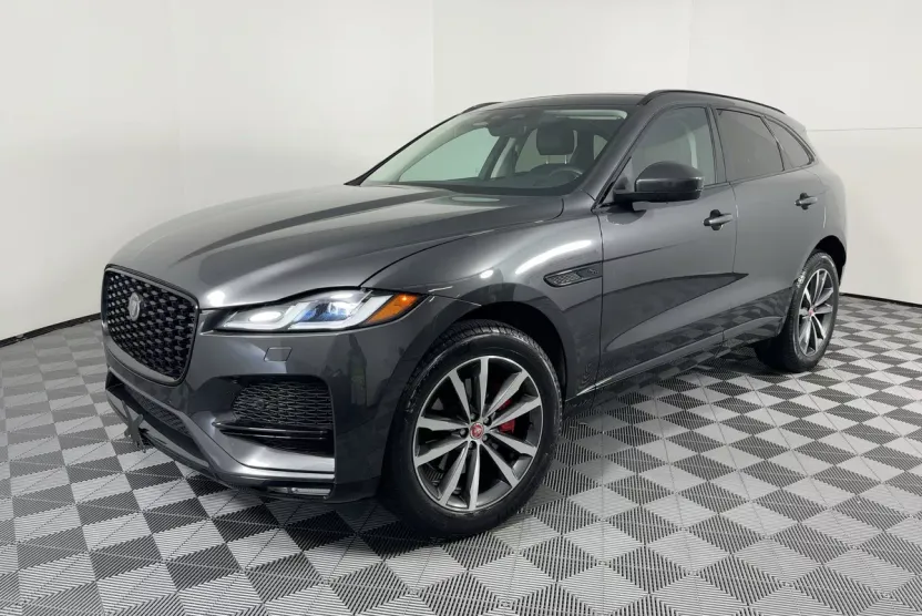 2022 Jaguar F-PACE P250 S photo 1