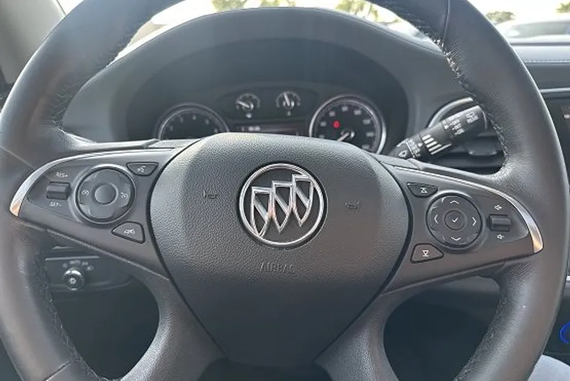 2019 Buick Enclave Essence photo 1
