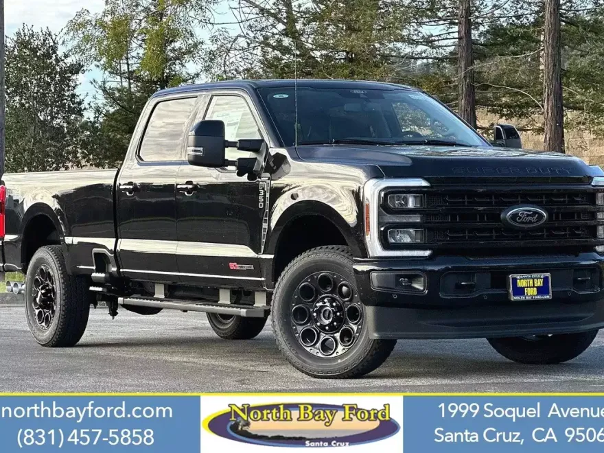 2024 Ford F-350 Lariat photo 1