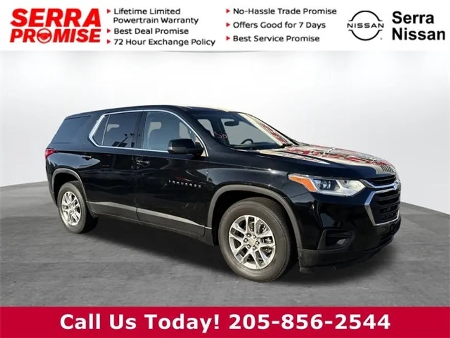 2021 Chevrolet Traverse LS photo 1