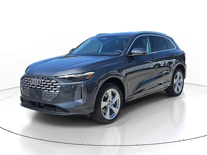 2025 Audi Q5 2.0T Premium Plus photo 1