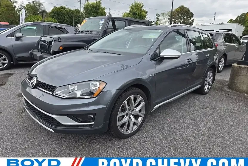 2017 Volkswagen Golf Alltrack TSI SEL photo 1