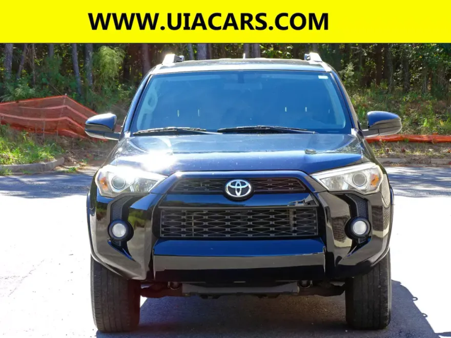 2015 Toyota 4Runner V6 SR5 Premium photo 1