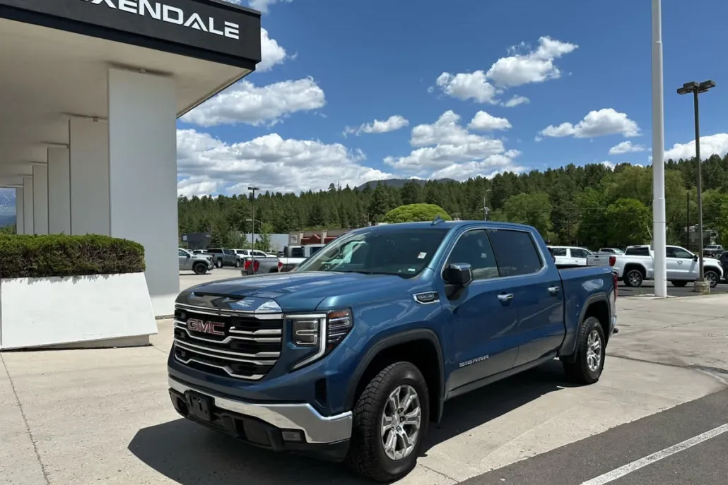 2024 Gmc Sierra 1500 SLT photo 1