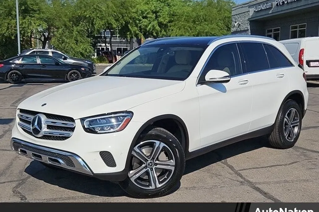 2021 Mercedes Benz GLC 300 photo 1