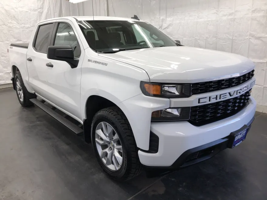 2021 Chevrolet Silverado 1500 Custom photo 1