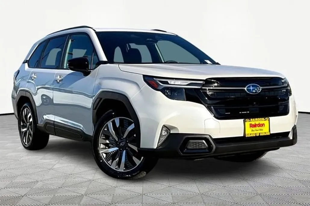 2025 Subaru Forester Touring photo 1