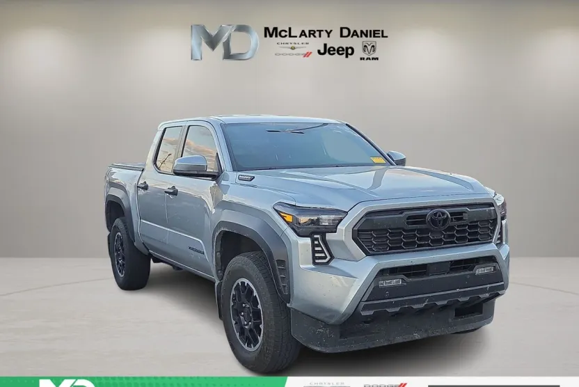 2025 Toyota Tacoma TRD photo 1